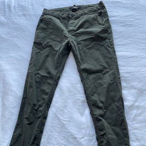 Men's Green Chino Pant (Size 32)